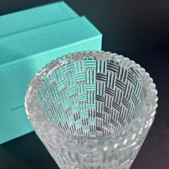 Tiffany & Co 8" Basket Weave Vase Woven Cylinder - NEW w/Box - Picture 2 of 8